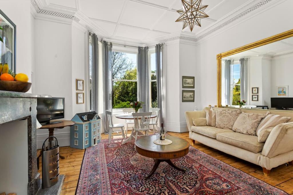 Luxurious Victorian, A Few Minutes From The Beach - Sleeps 2 Adults And Up To 3 Children Apartment St Leonards-on-Sea Exterior photo